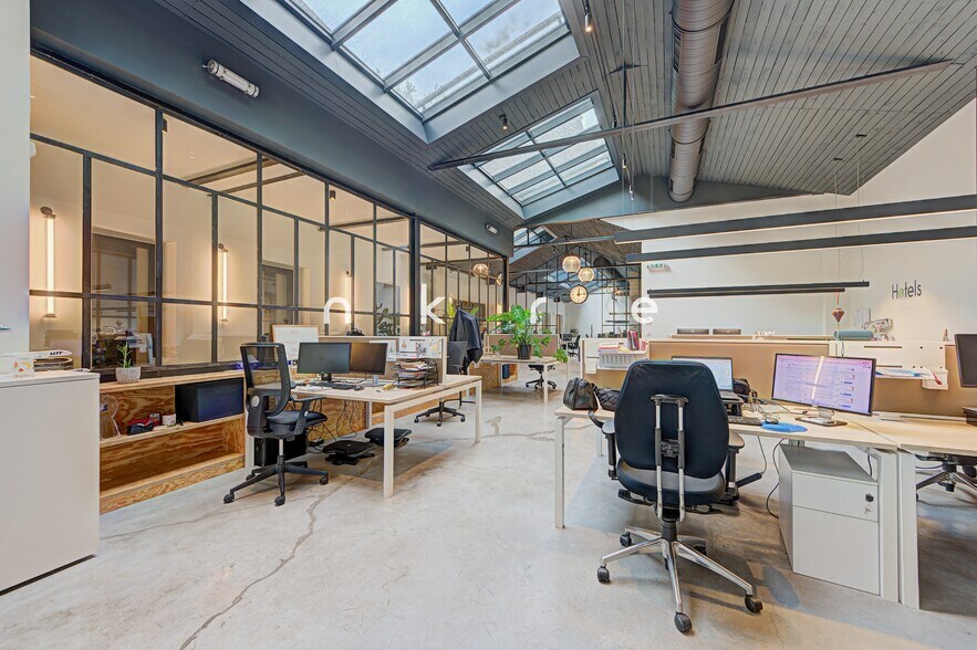 Immeuble residentiel dans Paris à vendre - Photo de l’immeuble – Image 2 sur 15