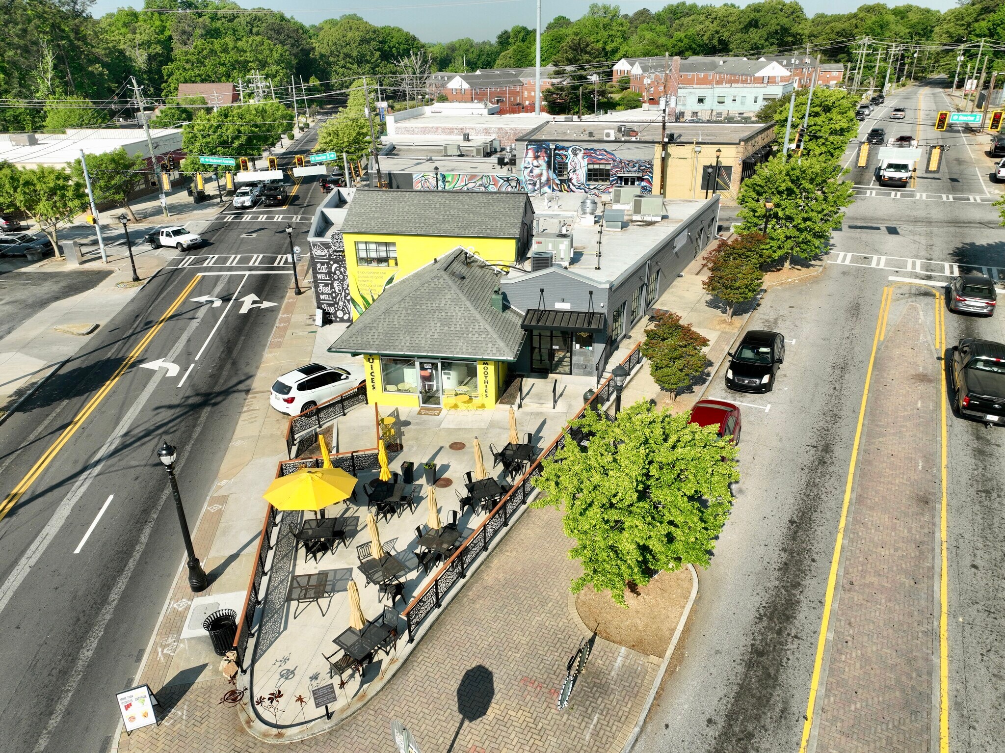 2311 Cascade Rd SW, Atlanta, GA à louer Photo principale– Image 1 sur 10