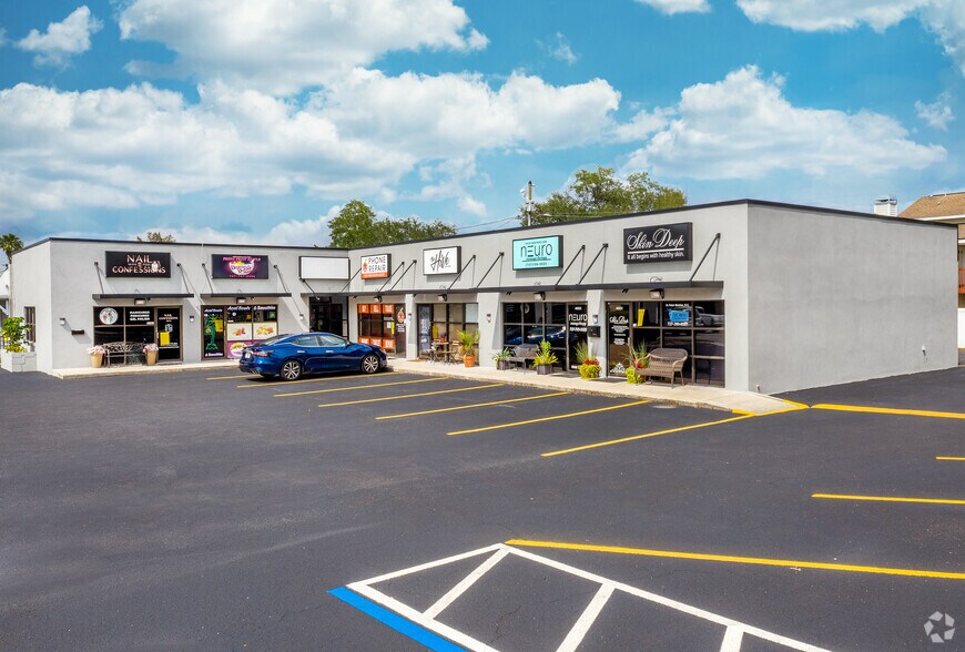 4601 4th St N, Saint Petersburg, FL à louer - Photo de l’immeuble – Image 3 sur 24