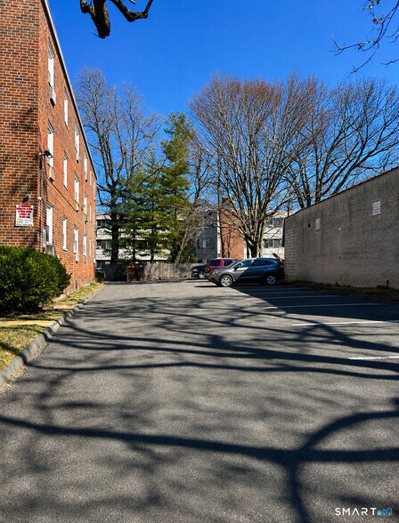 18 Sherman St, Hartford, CT à vendre - Photo de l’immeuble – Image 3 sur 24