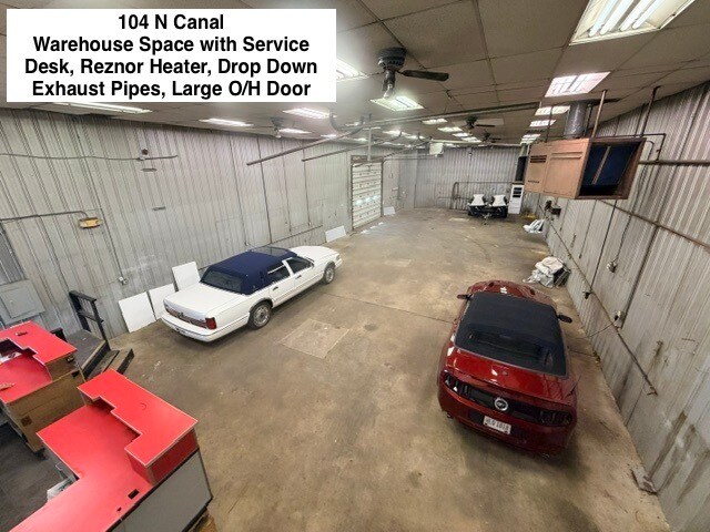 104/126 N Canal Street portefeuille de 2 biens à vendre sur LoopNet.fr - Photo de l’immeuble – Image 3 sur 3