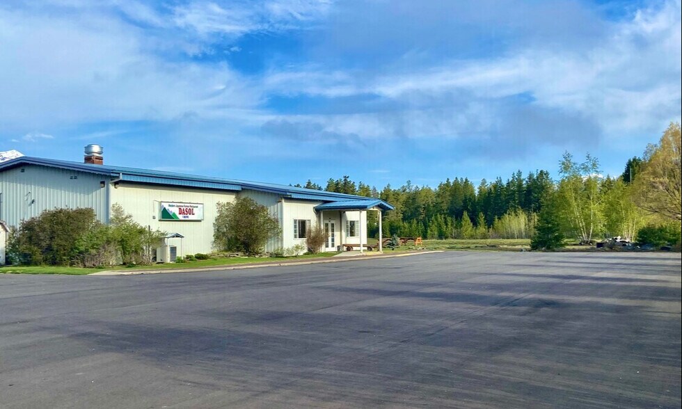 1655 S Hwy 5, Valemount, BC à vendre - Photo de l’immeuble – Image 2 sur 6