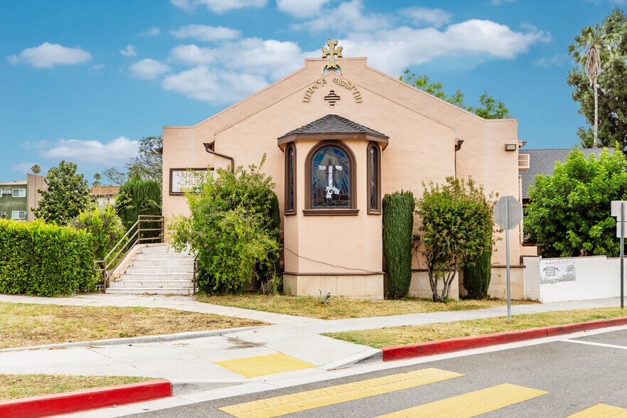 632 W Stocker St, Glendale, CA à vendre - Photo de l’immeuble – Image 2 sur 32