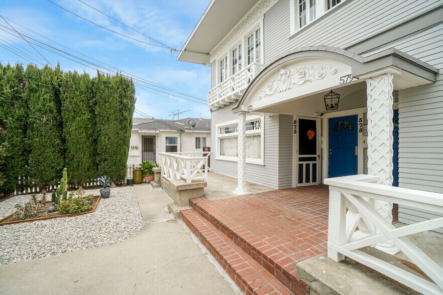 573 W 13th St, San Pedro, CA à vendre - Photo de l’immeuble – Image 2 sur 48