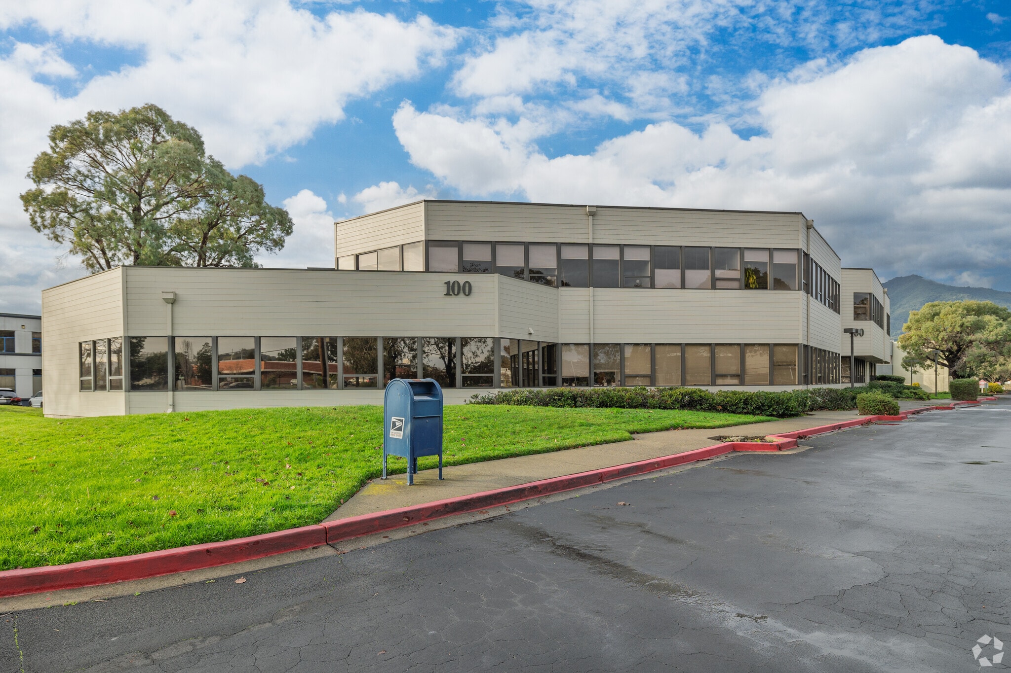 100 Tamal Vista Blvd, Corte Madera, CA à louer Photo principale– Image 1 sur 5