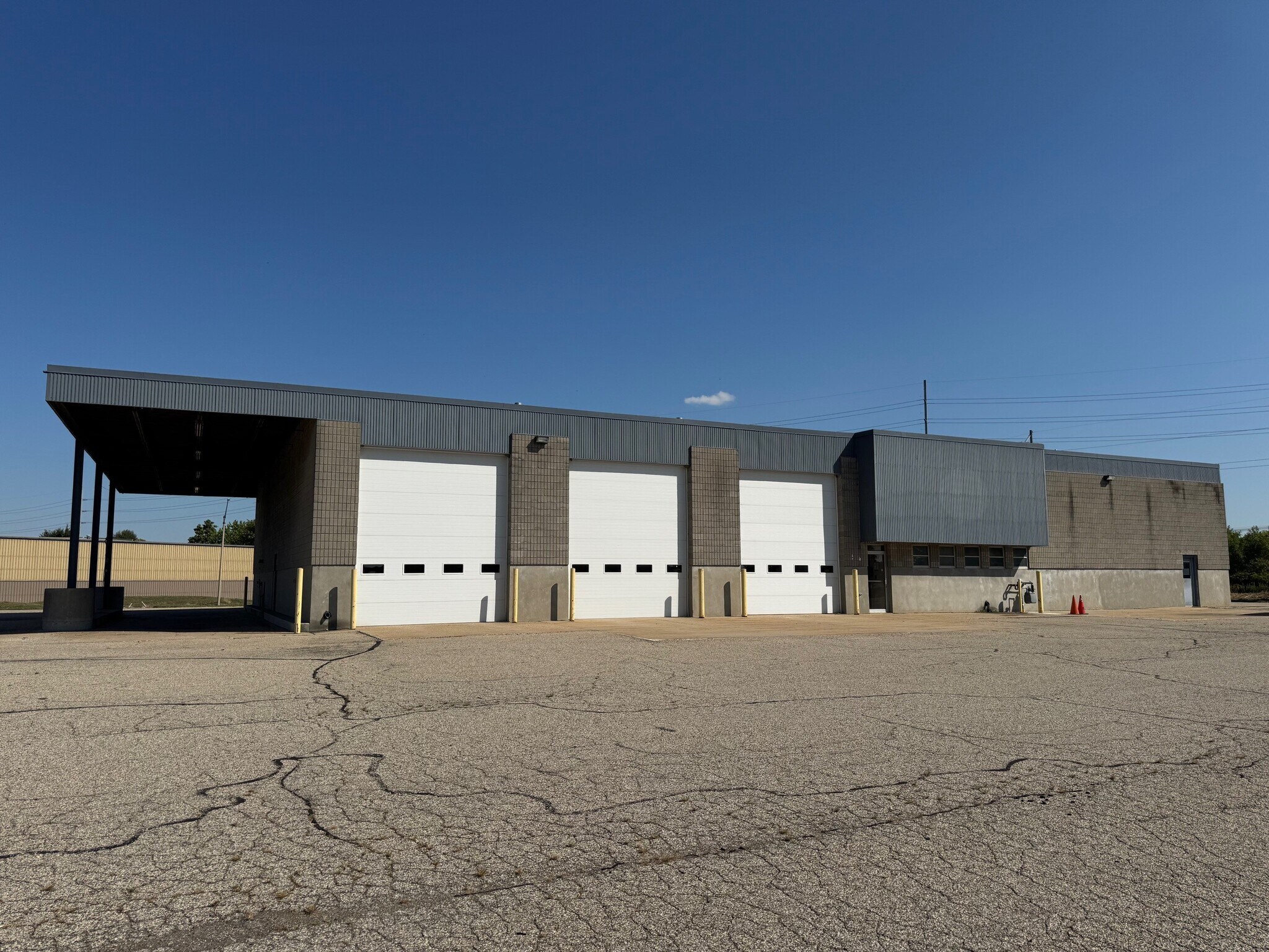 931 Interchange Dr, Holland, MI à louer Photo de l’immeuble– Image 1 sur 6