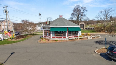 42 E High St, East Hampton, CT à louer Photo intérieure– Image 2 sur 14