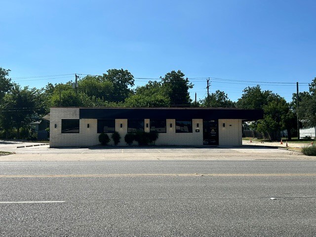 1104 S 1st St, Temple, TX à louer Photo principale– Image 1 sur 4