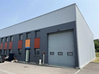 Plus de détails pour 260 Rue Du Companet, Rillieux-la-Pape - Différents types d’espaces à louer