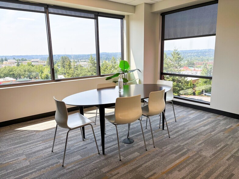 10151 SE Sunnyside Rd, Clackamas, OR à louer - Photo de l’immeuble – Image 3 sur 8