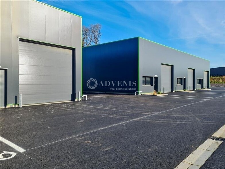 Local d'activités dans Pédernec à vendre - Photo de l’immeuble – Image 3 sur 6