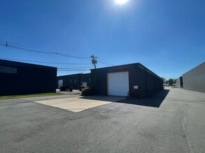 280 N Midland Ave, Saddle Brook, NJ à louer Photo intérieure– Image 2 sur 12