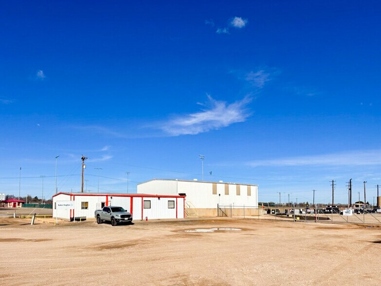 3464 State Road 301, Sundown, TX à vendre - Photo de l’immeuble – Image 2 sur 12