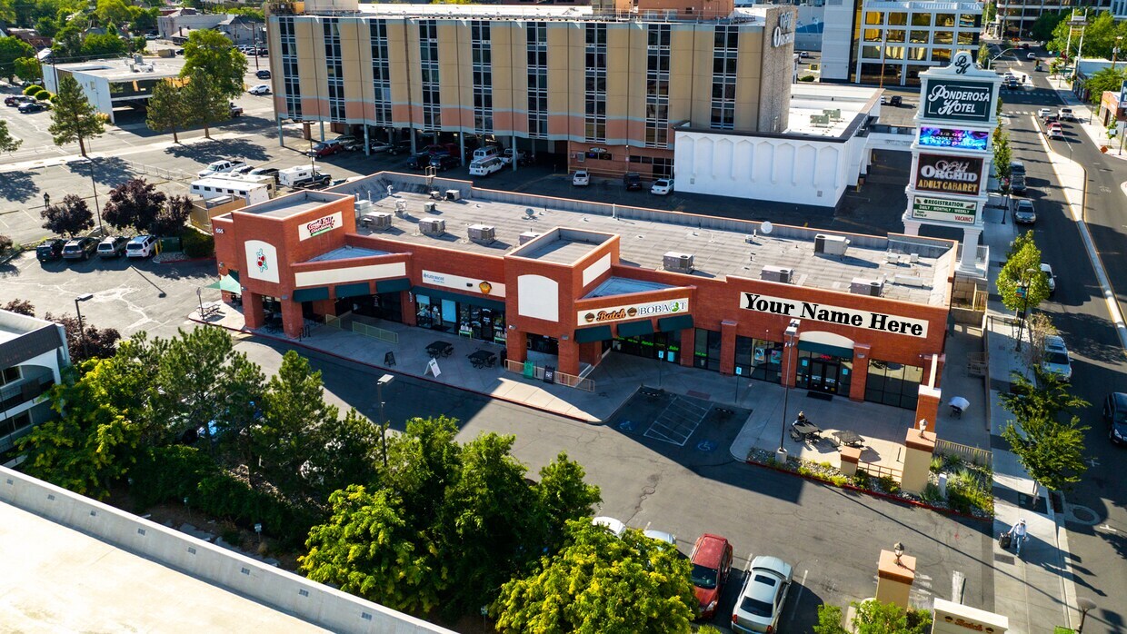 515 S Virginia St, Reno, NV à louer Photo de l’immeuble– Image 1 sur 3