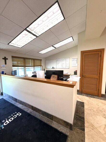 2320 Town St, Pensacola, FL à vendre - Photo de l’immeuble – Image 3 sur 21