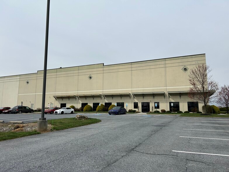 15 Ritter Way, Lebanon, PA à louer - Photo de l’immeuble – Image 2 sur 11