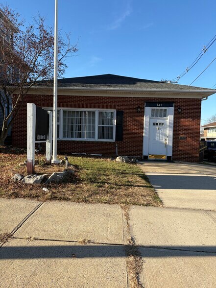 141 Main St, South River, NJ à vendre - Photo de l’immeuble – Image 2 sur 32