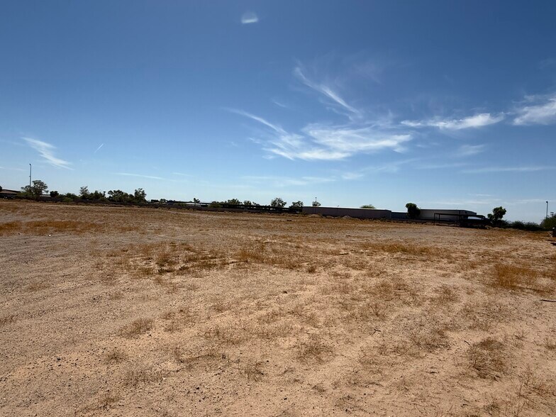 3064 N Cessna Ave, Casa Grande, AZ à vendre - Photo de l’immeuble – Image 2 sur 2