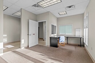 35-39 Kennedy Dr, Putnam, CT à louer Photo intérieure– Image 2 sur 14