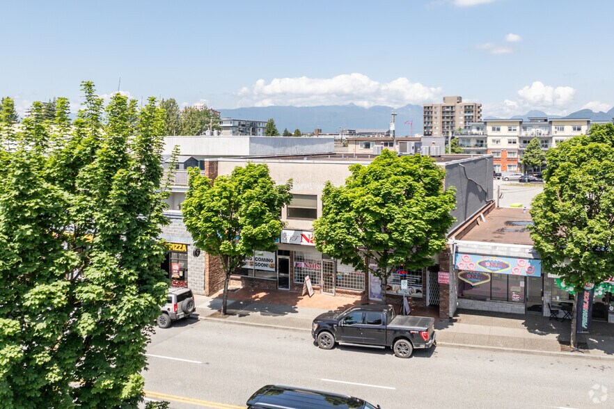 22359 Lougheed Hwy, Maple Ridge, BC à louer - Photo de l’immeuble – Image 2 sur 3