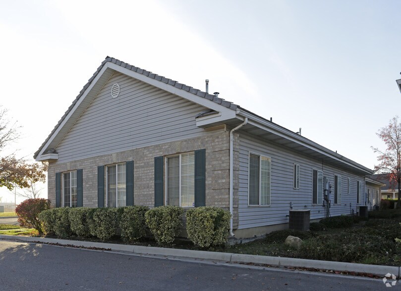 904-956 S Main St, Pleasant Grove, UT à louer - Photo de l’immeuble – Image 2 sur 10