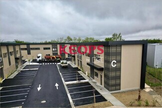 Plus de détails pour Local d'activités à louer