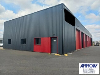 Plus de détails pour Local d'activités à louer