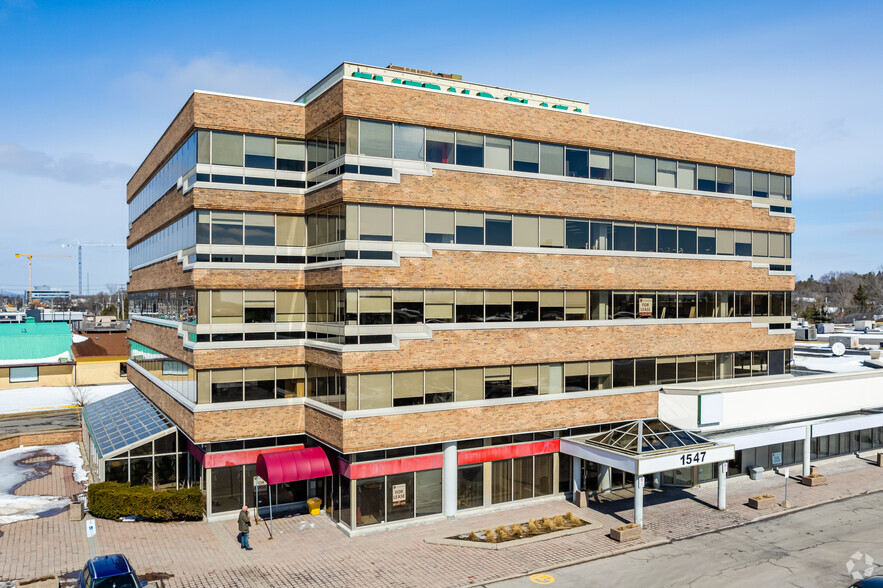 1547 Merivale Rd, Ottawa, ON à louer - Photo de l’immeuble – Image 2 sur 7