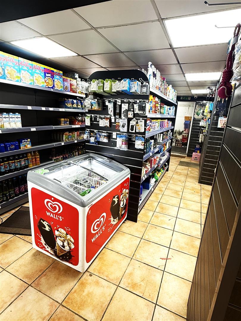 32 High Street Colliers Wood, Londres à louer Photo intérieure– Image 1 sur 5