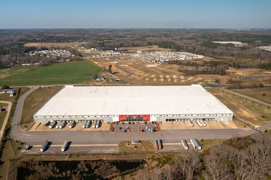 3100 Beehive Rd, Auburn, AL à louer - Photo de l’immeuble – Image 3 sur 10