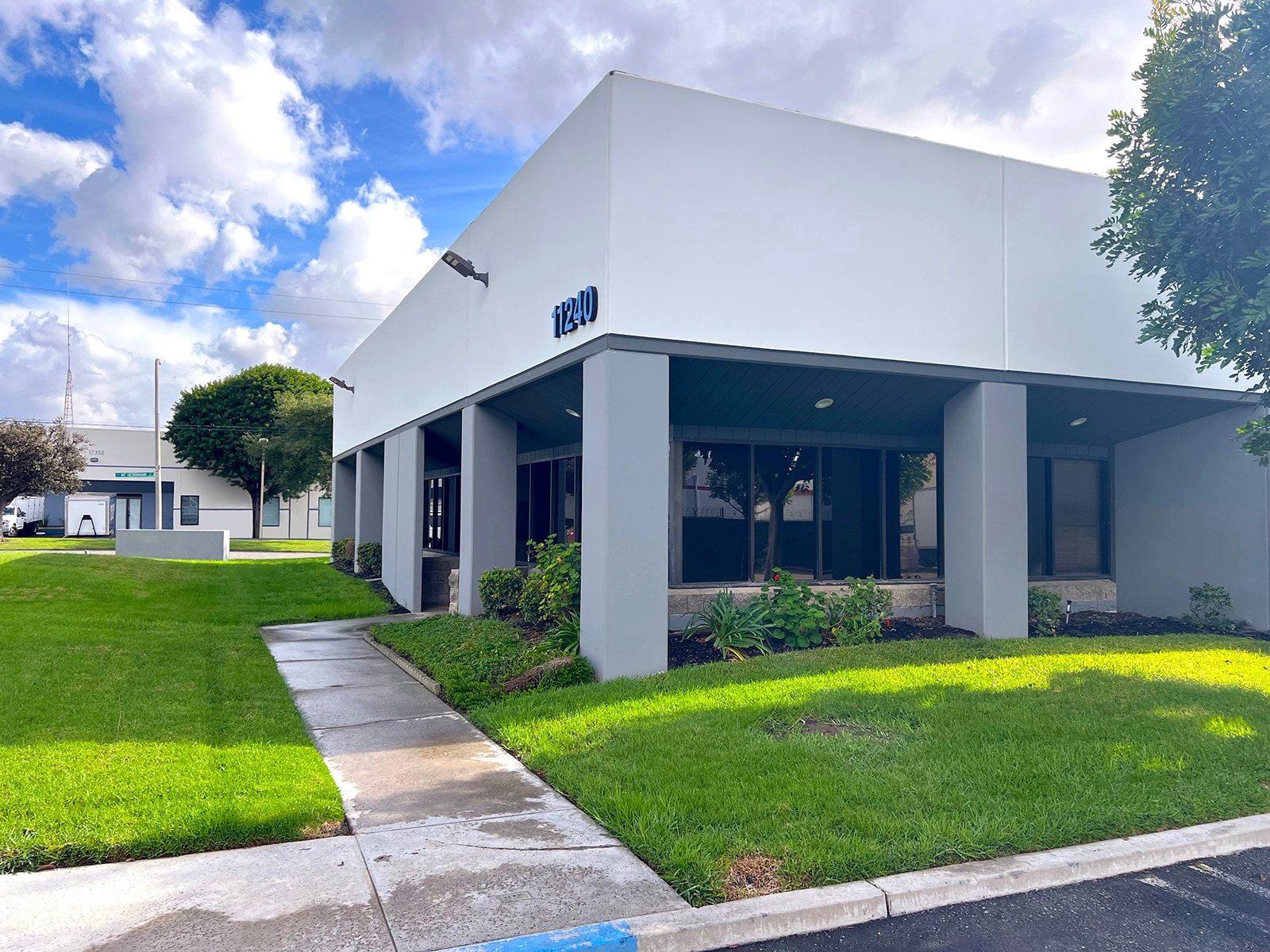 11240 Young River Ave, Fountain Valley, CA à louer Photo principale– Image 1 sur 5