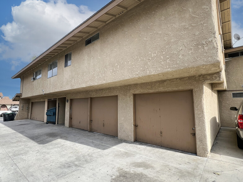1908 E Coral Ave, Orange, CA à vendre - Photo de l’immeuble – Image 3 sur 10