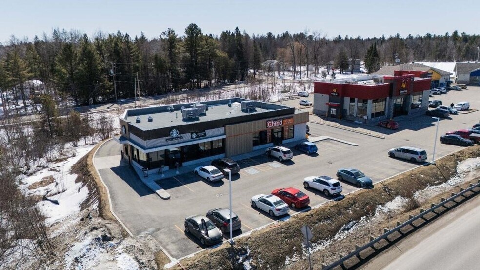 2419 Boul Sainte-Sophie, Sainte-Sophie, QC à vendre - Photo de l’immeuble – Image 2 sur 7