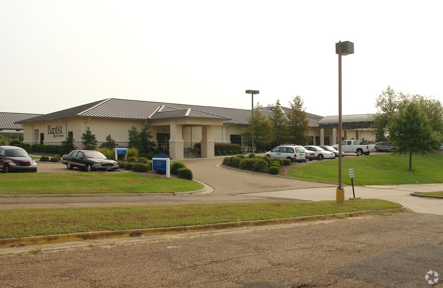 6250 Old Canton Rd, Jackson, MS à vendre - Photo principale – Image 1 sur 3