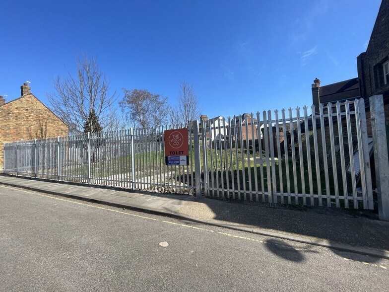 Camden St, Maidstone à louer - Photo de l’immeuble – Image 2 sur 4