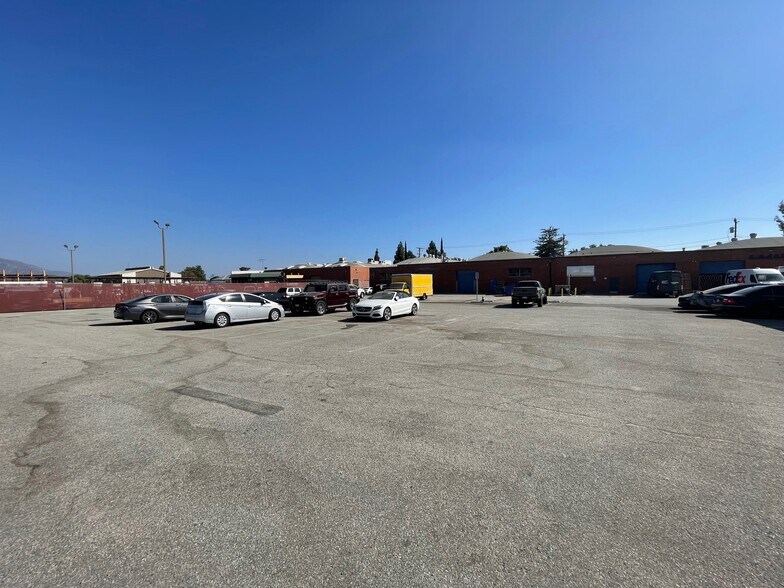 2909-29121 Thornton Ave, Burbank, CA à louer - Photo de l’immeuble – Image 3 sur 18