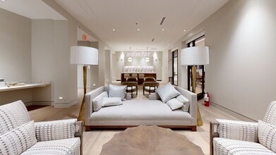 504 Rhett St, Greenville, SC à louer Numérisation 3D Matterport– Image 1 sur 7