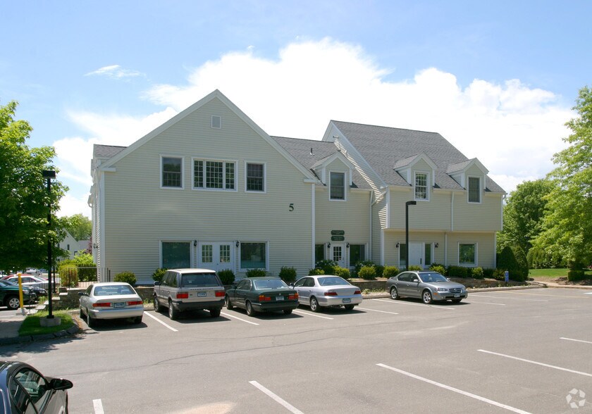 5 Melrose Dr, Farmington, CT à louer - Photo de l’immeuble – Image 2 sur 2