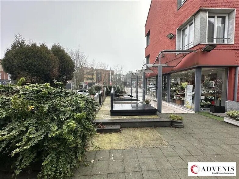 Local commercial dans Lille à louer - Photo de l’immeuble – Image 1 sur 6