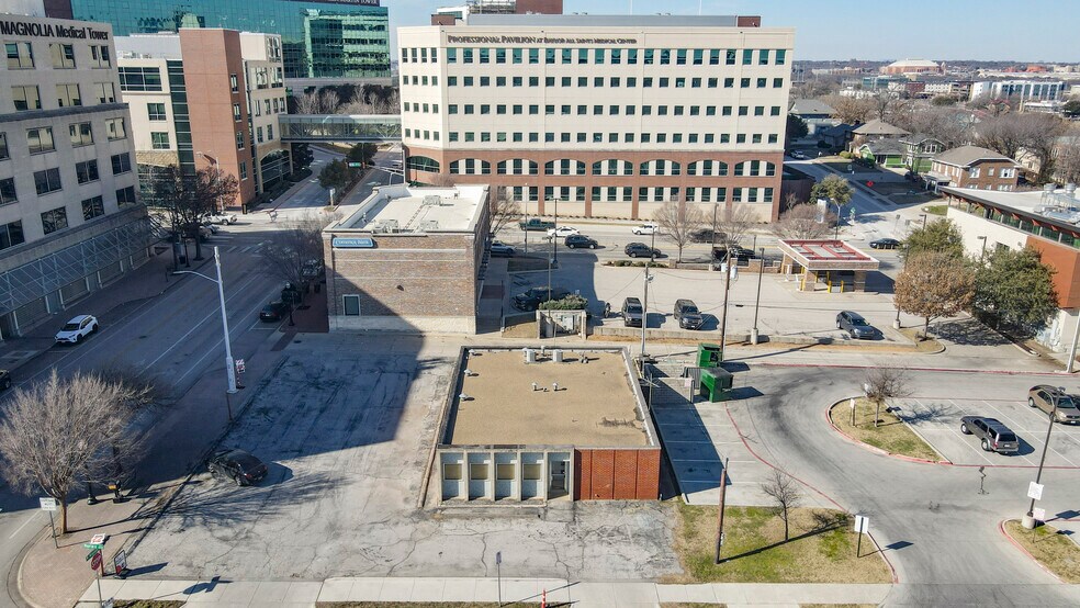 1550 W Magnolia Ave, Fort Worth, TX à vendre - Photo de l’immeuble – Image 2 sur 20