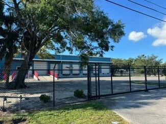 Plus de détails pour 4006 W Crest Ave, Tampa, FL - Industriel/Logistique à louer
