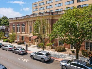 Plus de détails pour 19 Dove St, Albany, NY - Bureau à vendre
