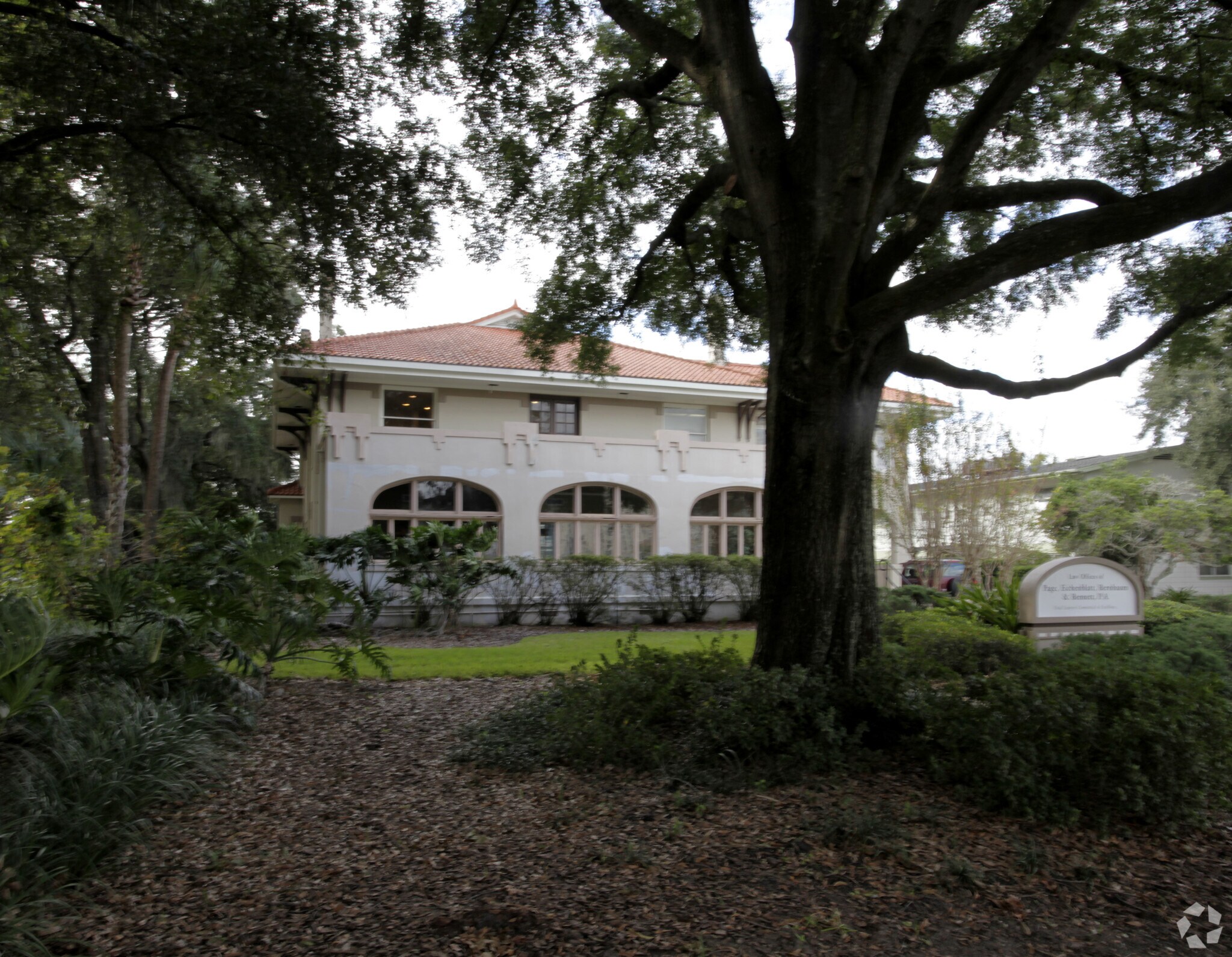 214 E Lucerne Cir, Orlando, FL à vendre Photo de l’immeuble– Image 1 sur 4