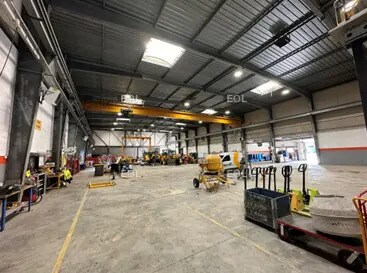 Plus de détails pour Local d'activités à louer