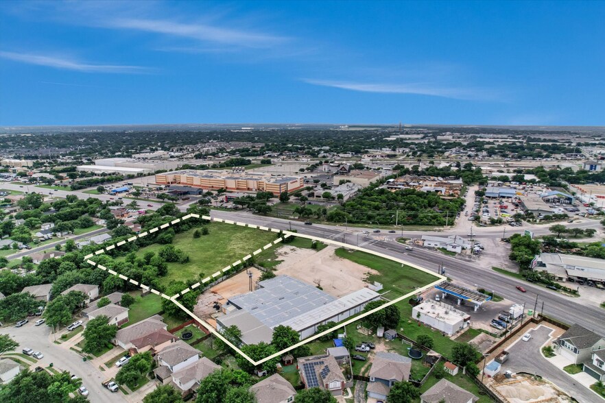 2939 W Pecan St, Pflugerville, TX à louer - Photo de l’immeuble – Image 3 sur 8