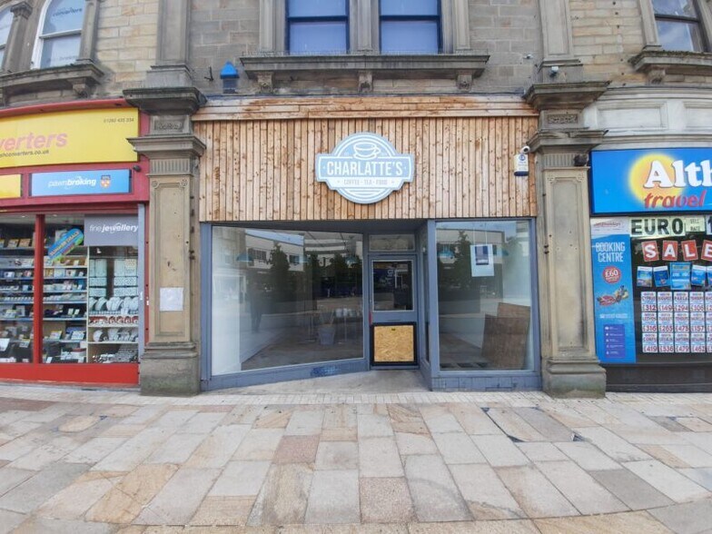 10 St James St, Burnley à louer - Photo de l’immeuble – Image 1 sur 1
