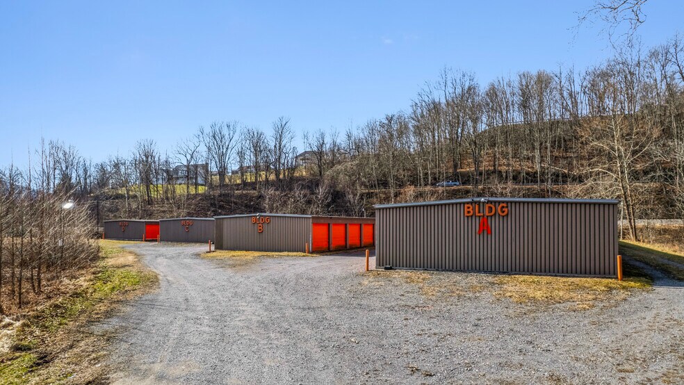 129 Goldwing Dr, North Tazewell, VA à vendre - Photo de l’immeuble – Image 2 sur 9