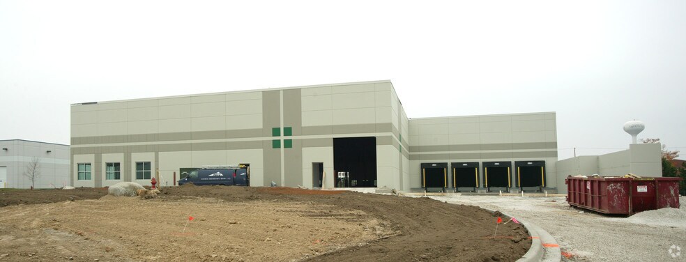 1940 USG Dr, Libertyville, IL à louer - Photo de l’immeuble – Image 3 sur 16