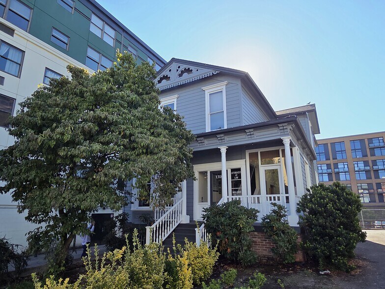 1318 SW 12th Ave, Portland, OR à vendre - Photo de l’immeuble – Image 1 sur 14