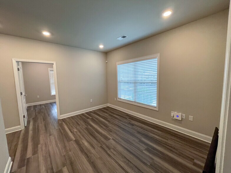 132 Broadbent Way, Anderson, SC à vendre - Photo de l’immeuble – Image 3 sur 10